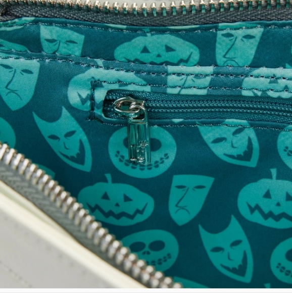 Loungefly Disney Nightmare Before Christmas Lock Shock Barrel Bath Tub Crossbody - Picture 3 of 7